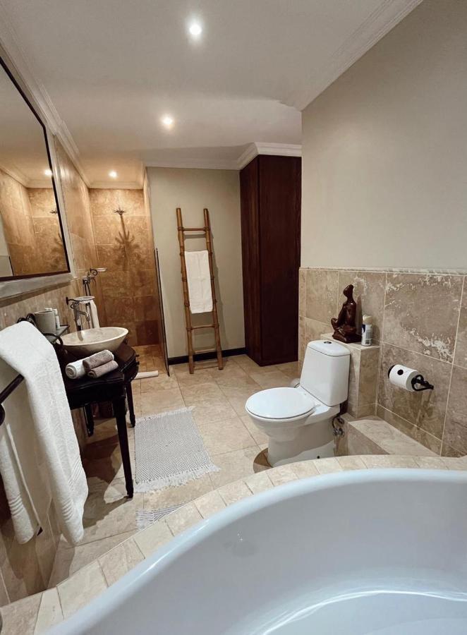Moquini House Wilderness Hotel ภายนอก รูปภาพ